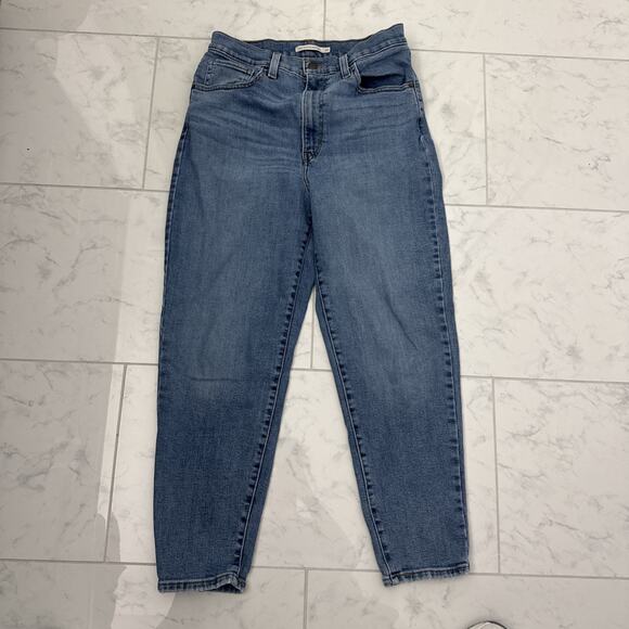 Levi’s High Waisted Mom Jeans 30x27 Med/Light Wash Stretch Taper - Picture 1 of 7